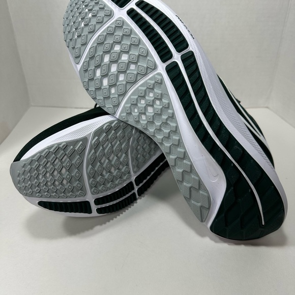 New Nike Men’s 10.5 Air Zoom Pegasus 39 Michigan State Spartans Green White - Picture 11 of 12